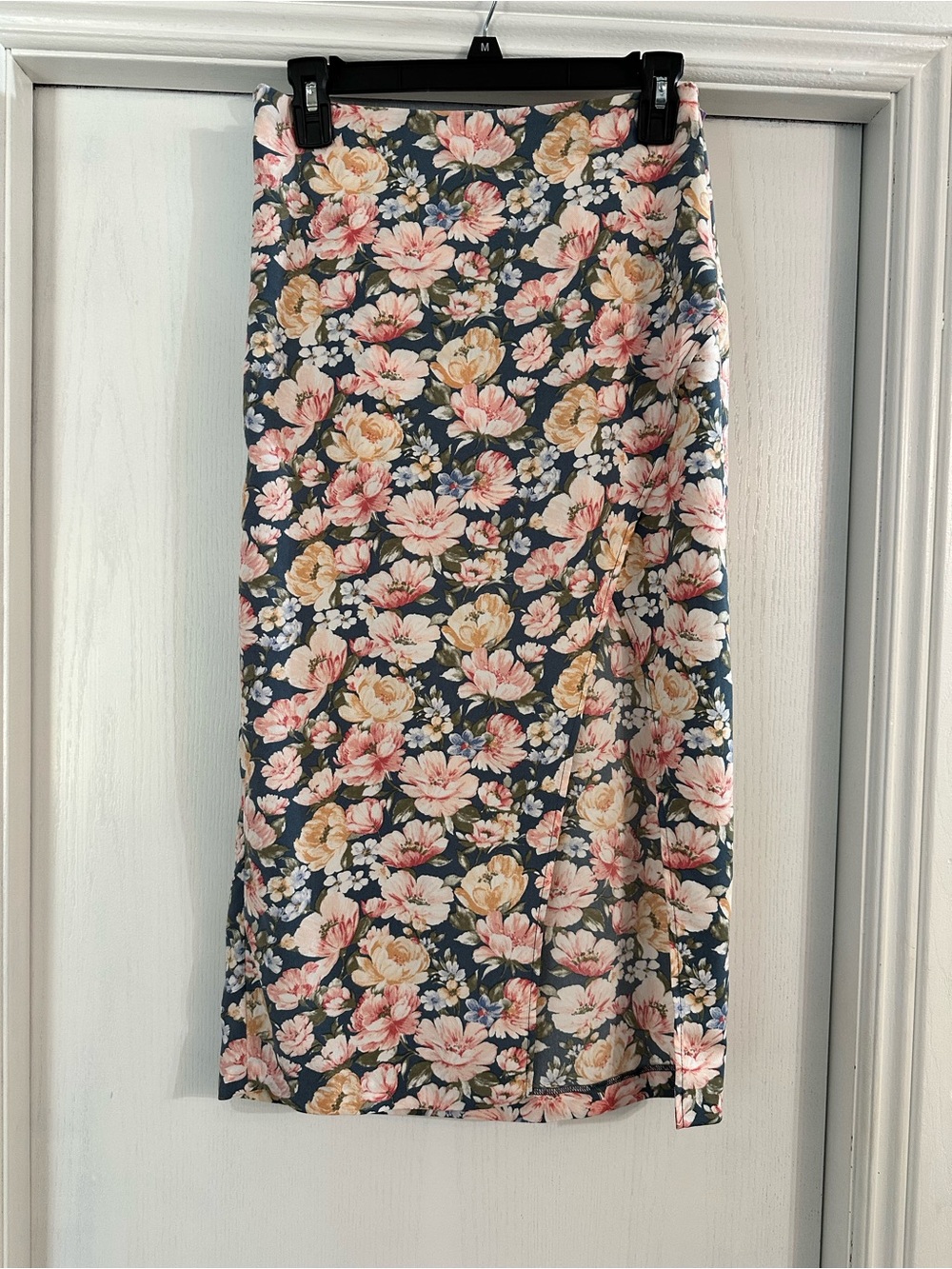 Abercrombie & Fitch Floral Pencil Skirt in Blue with Pink & Cream Flowers